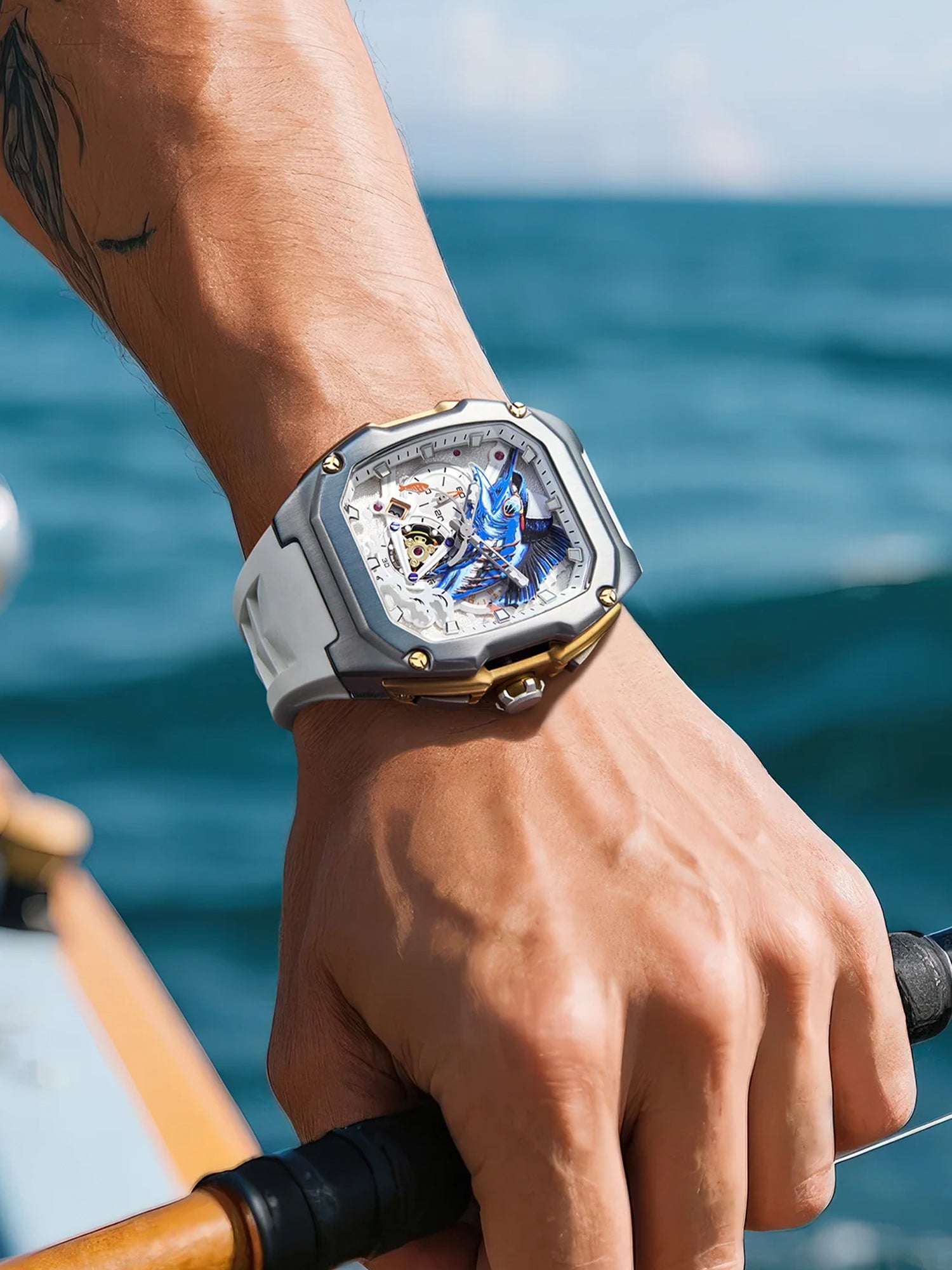 Artistic Fish Dial, Stainless Steel Case, Waterproof Sport Watch