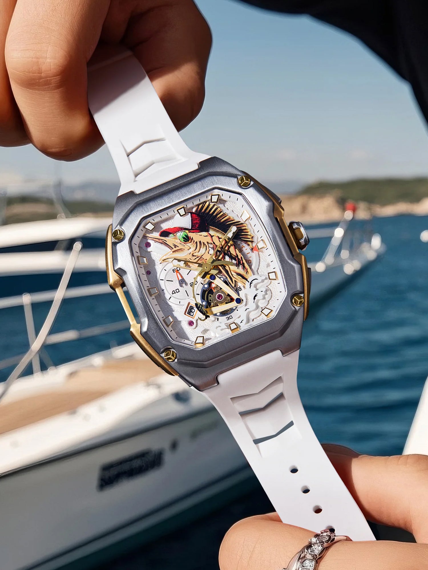 Artistic Fish Dial, Stainless Steel Case, Waterproof Sport Watch